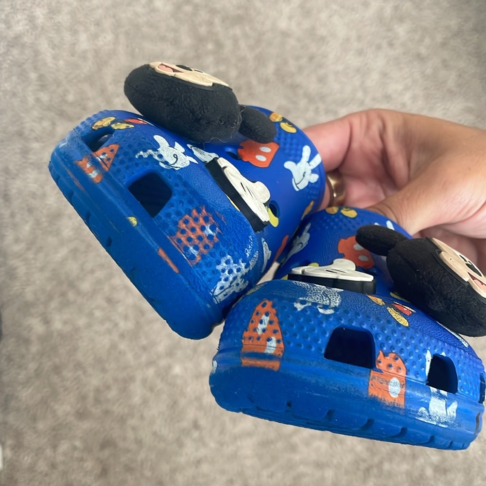 Blue Kids Disney crocs -size 9 - Picture 3 of 4